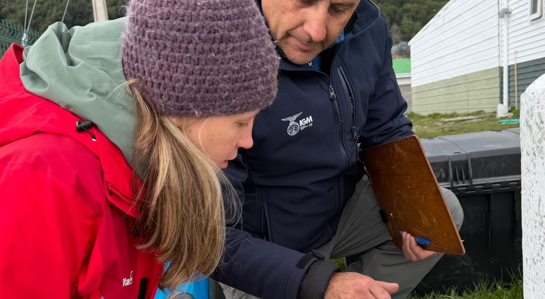 Instituto Geográfico Militar realiza mediciones en Villa O’Higgins para la Campaña Campos de Hielo Sur 2025