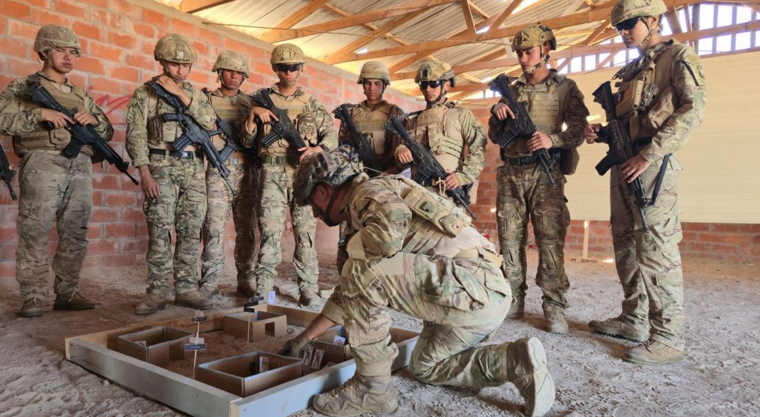 Curso de Combate en Espacios Cerrados instruye y entrena la capacidad operativa de jóvenes conscriptos