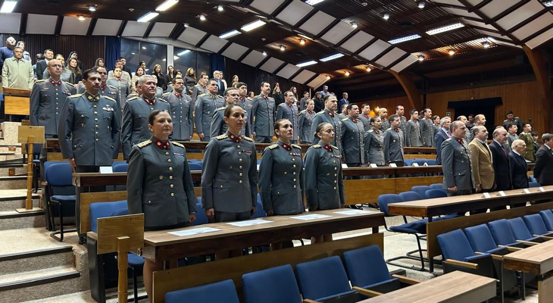 Academia de Guerra gradúa a oficiales del Curso de Informaciones 2025 en modalidad online
