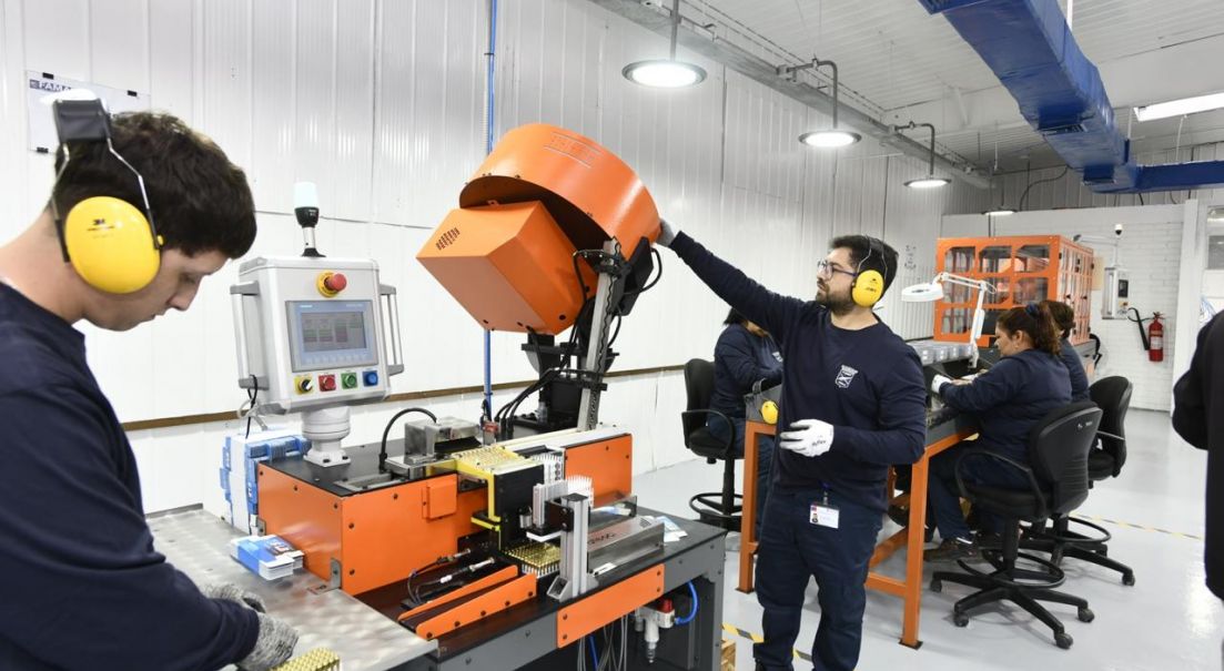 FAMAE aumenta su capacidad estratégica con nuevo taller de municiones