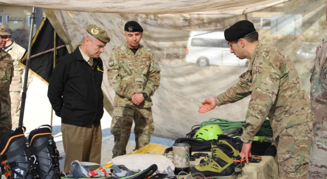 Jefe del Mando de Apoyo Logístico del Ejército de Tierra de España visita al Comando de Apoyo a la Fuerza