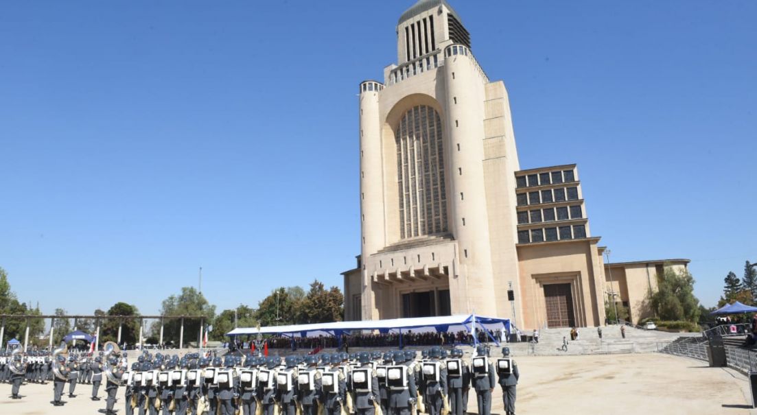 Con solemne Te Deum y desfile militar conmemoran el 208° aniversario de la Batalla de Maipú