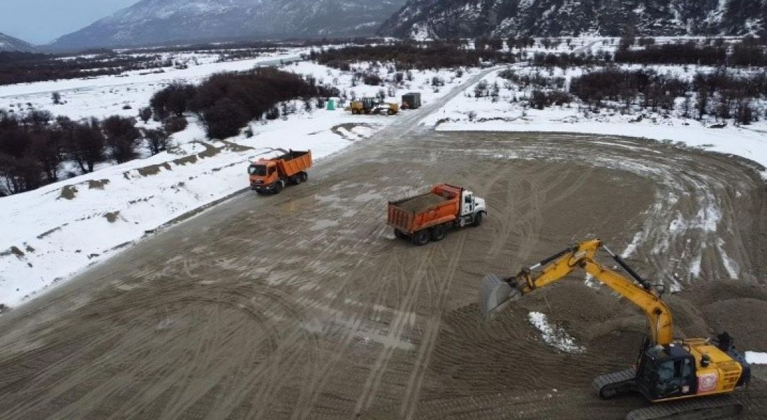 Cuerpo Militar del Trabajo restablece conectividad y posibilita evacuación de emergencia en Tierra del Fuego