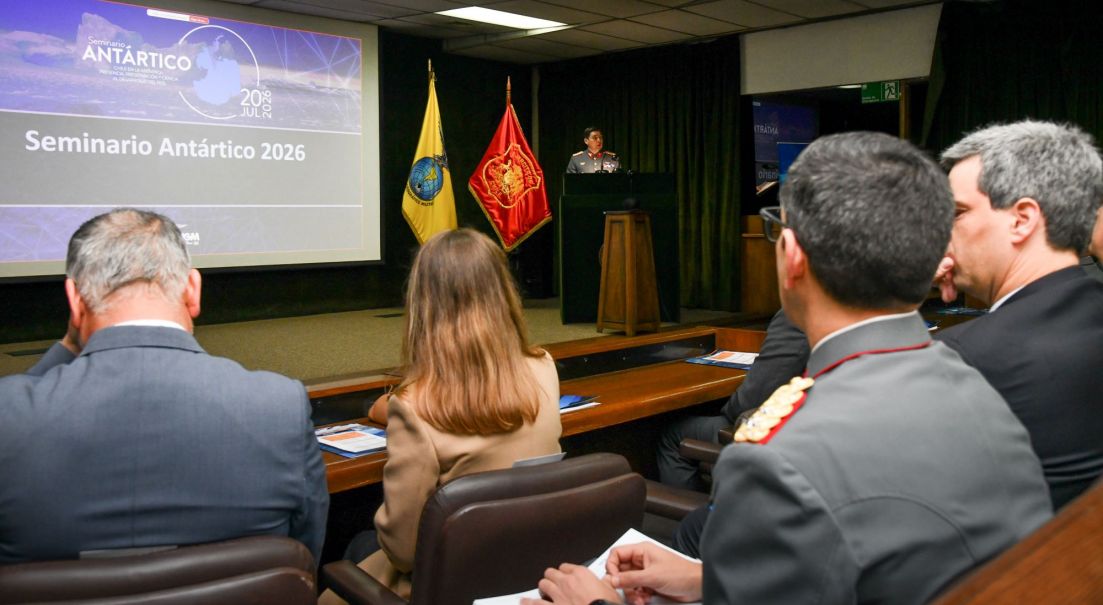 Seminario del IGM reunió a expertos para abordar la política, la ciencia y la cooperación chilena en la Antártica