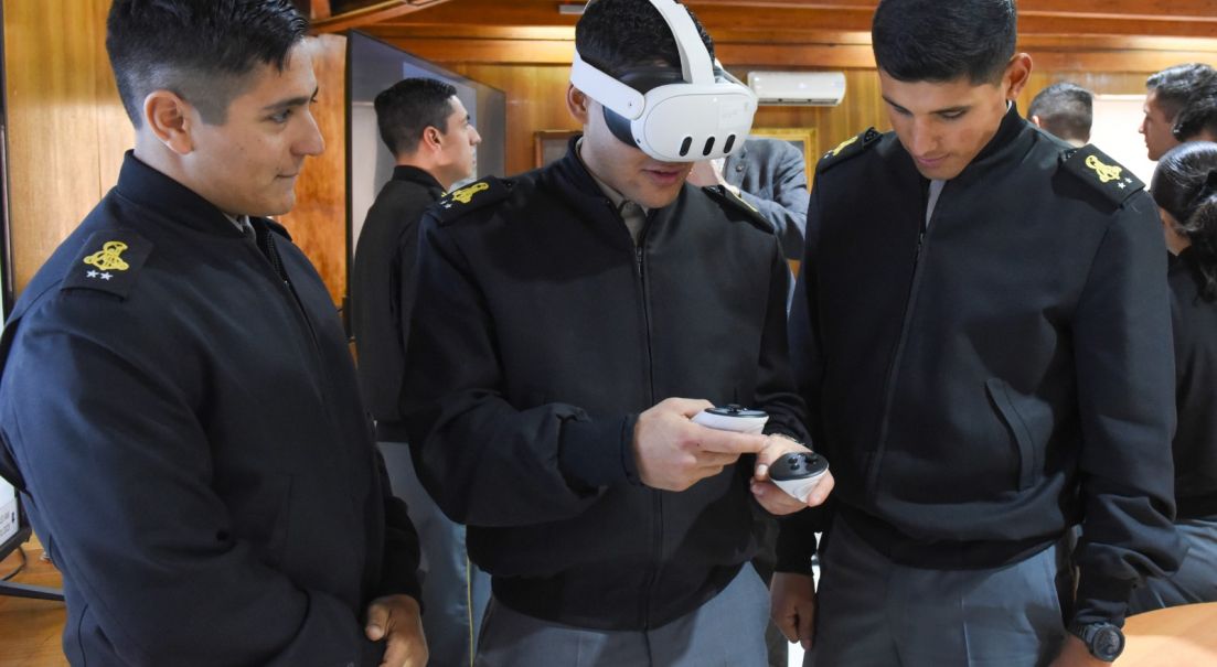 Delegación del Ejército de EE. UU. da a conocer el sistema de simulación militar BVI