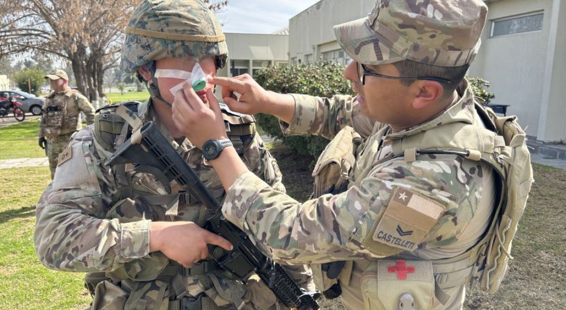 Curso de Comandos recibe capacitación del curso Tactical Combat Casualty Care en la Escuela de los Servicios