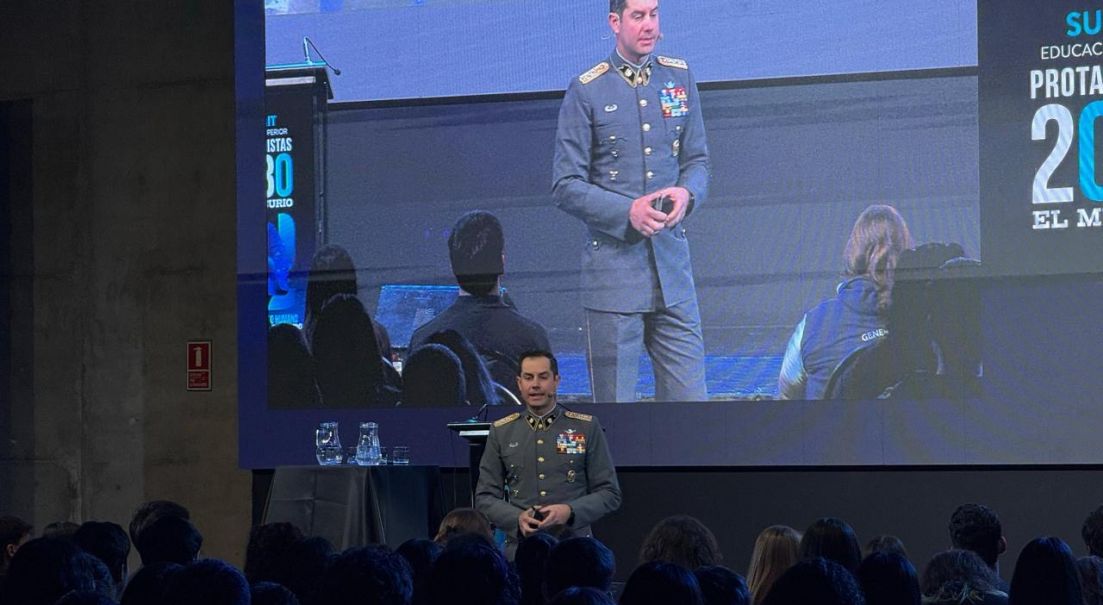 Escuela Militar tuvo destacada participación representando al Ejército en el Summit Protagonistas 2030