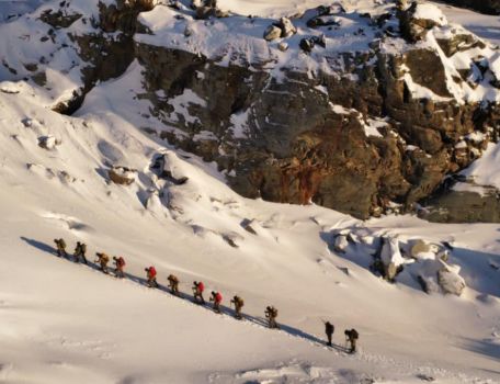 Instrucción conjunta en montaña en la Cordillera de Darwin